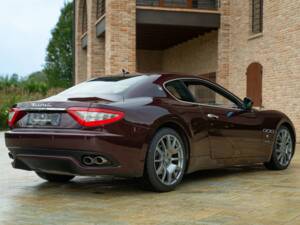 Image 13/50 of Maserati GranTurismo 4.2 (2009)