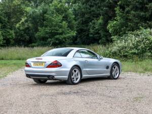 Afbeelding 28/40 van Mercedes-Benz SL 55 AMG (2003)
