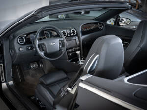 Bild 10/31 von Bentley Continental GTC (2008)