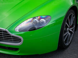 Immagine 39/43 di Aston Martin V8 Vantage (2010)