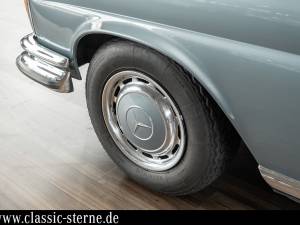 Bild 11/15 von Mercedes-Benz 280 SE 3,5 (1970)