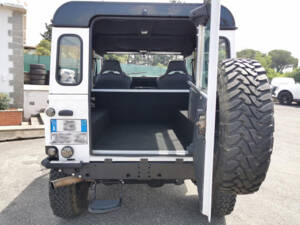 Image 24/45 of Land Rover Defender 110 Td5 (2001)