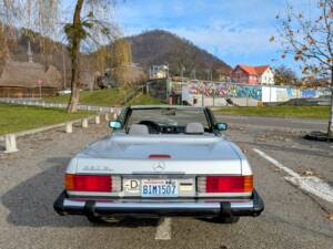 Imagen 5/7 de Mercedes-Benz 560 SL (1988)