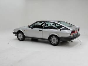 Bild 4/15 von Alfa Romeo GTV 6 2.5 (1982)