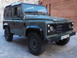 Image 2/17 de Land Rover Defender 90 Heritage (2006)