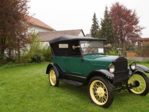 Bild 7/9 von Ford Modell T Touring (1927)