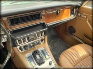 Bild 14/21 von Jaguar XJ 6 4.2 (1974)