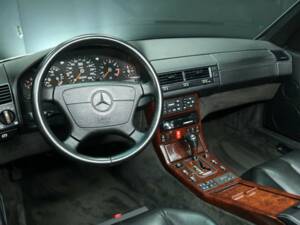 Bild 13/30 von Mercedes-Benz SL 600 (1993)