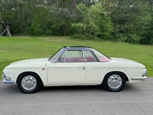 Image 39/45 of Volkswagen Karmann Ghia 1600 L (1966)
