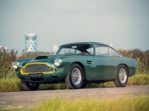 Image 3/48 de Aston Martin DB 4 (1960)