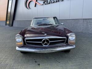 Image 3/36 of Mercedes-Benz 280 SL (1969)