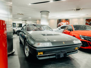 Imagen 3/17 de Ferrari 412 (1988)