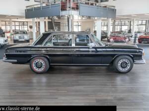Image 6/15 of Mercedes-Benz 300 SEL 6.3 (1972)