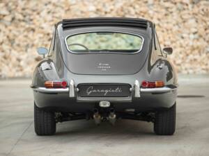 Immagine 44/88 di Jaguar E-Type (2+2) (1968)