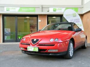 Image 1/10 de Alfa Romeo Spider 2.0 Twin Spark 16V (1995)