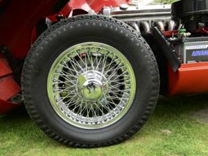 Image 38/50 de Jaguar E-Type (1968)