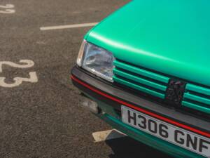 Bild 26/50 von Peugeot 205 GTi 1.9 (1991)