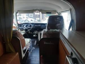 Image 12/39 of Volkswagen T2 a&#x2F;b (1979)