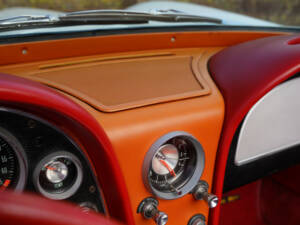 Image 30/50 of Chevrolet Corvette Sting Ray Convertible (1963)