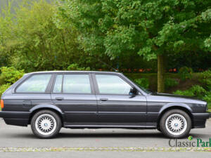 Image 6/46 of BMW 325i Touring (1991)