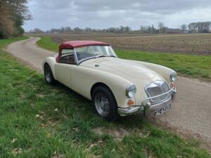 Image 6/6 of MG MGA 1600 (1961)