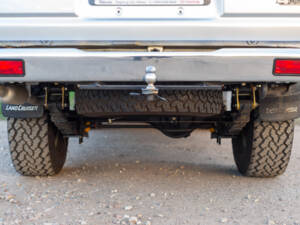 Image 60/100 of Toyota Land Cruiser HJ61 GX (1987)