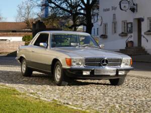 Image 1/27 of Mercedes-Benz 500 SLC (1980)