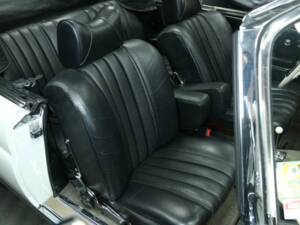 Bild 20/30 von Mercedes-Benz 250 SE (1966)