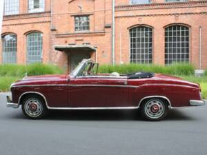 Bild 4/14 von Mercedes-Benz 220 SE Cabriolet (1959)