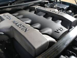 Bild 5/22 von Aston Martin V12 Vanquish (2003)