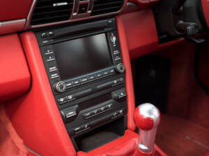 Image 17/27 of Porsche 911 Turbo (2010)