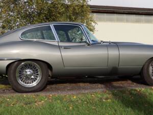 Bild 14/34 von Jaguar E-Type 4.2 (1967)