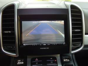 Bild 62/98 von Porsche Cayenne Turbo (2010)