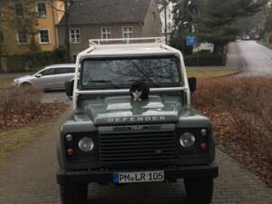 Image 2/4 de Land Rover Defender 130 Double Cab (2015)