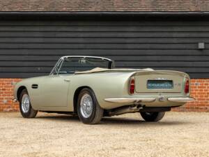 Bild 4/50 von Aston Martin DB 6 Volante (1969)
