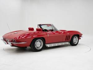Immagine 2/15 di Chevrolet Corvette Sting Ray Convertible (1965)
