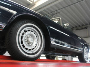 Image 7/50 of Mercedes-Benz 280 SL (1969)