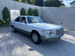 Afbeelding 15/45 van Mercedes-Benz 500 SE (1988)