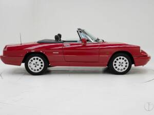 Image 6/15 of Alfa Romeo 2.0 Spider (1993)