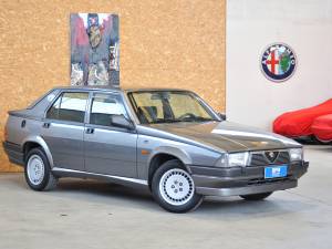 Immagine 1/48 di Alfa Romeo 75 2.0 Twin Spark (1988)