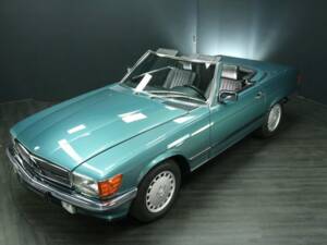 Image 22/29 of Mercedes-Benz 420 SL (1986)