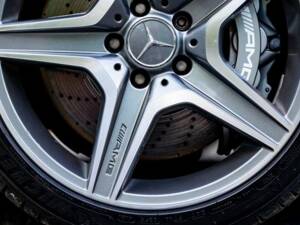 Image 46/50 of Mercedes-Benz C 63 AMG T (2013)