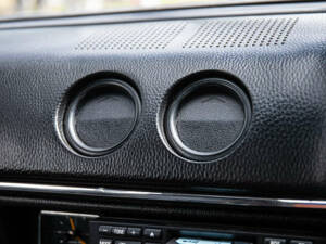 Image 17/49 of Opel Manta 400 (1984)