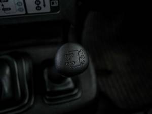 Image 44/50 of Land Rover Defender 90 TD4 (2008)