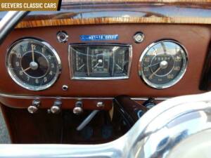 Image 14/18 of Mercedes-Benz 220 Cabriolet A (1953)