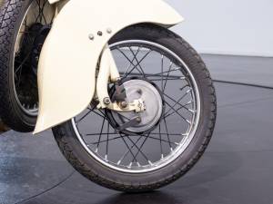 Bild 19/24 von Moto Guzzi DUMMY (1961)