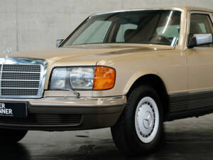 Imagen 6/24 de Mercedes-Benz 280 SE (1984)