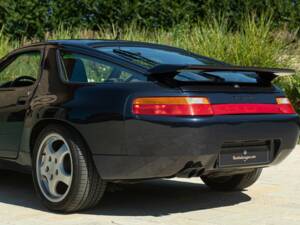 Image 20/50 of Porsche 928 GTS (1992)