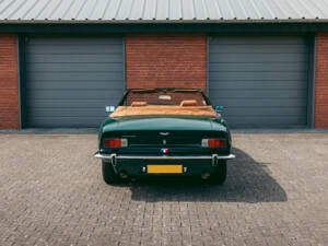 Image 5/15 of Aston Martin V8 Volante (1980)