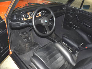 Image 17/52 of BMW 2002 tii (1975)